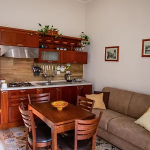https://borgo-angioino.hotels-amalfi.com